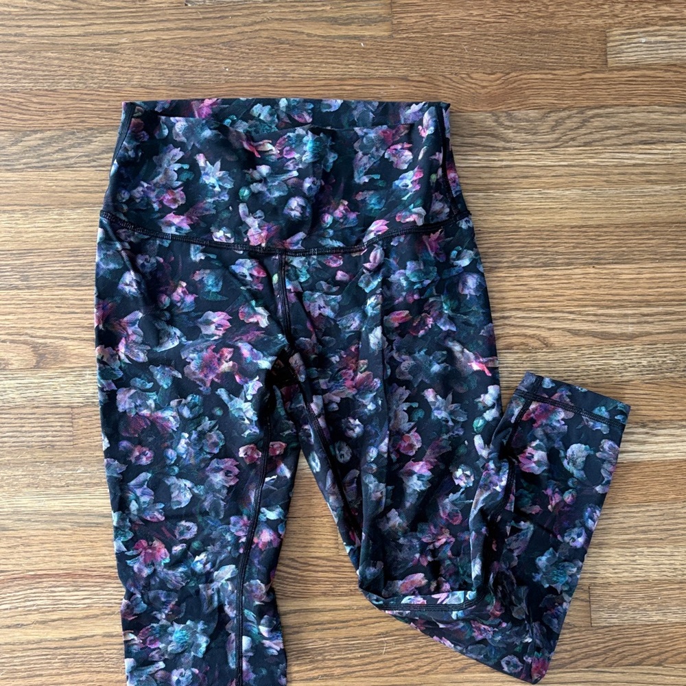 Lululemon Floral Print Athletic Leggings
